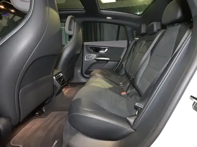 Mercedes-Benz EQE 350