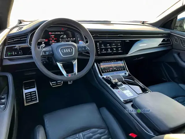 Audi RS Q8