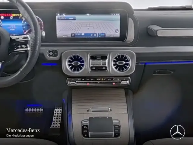 Mercedes-Benz G 500