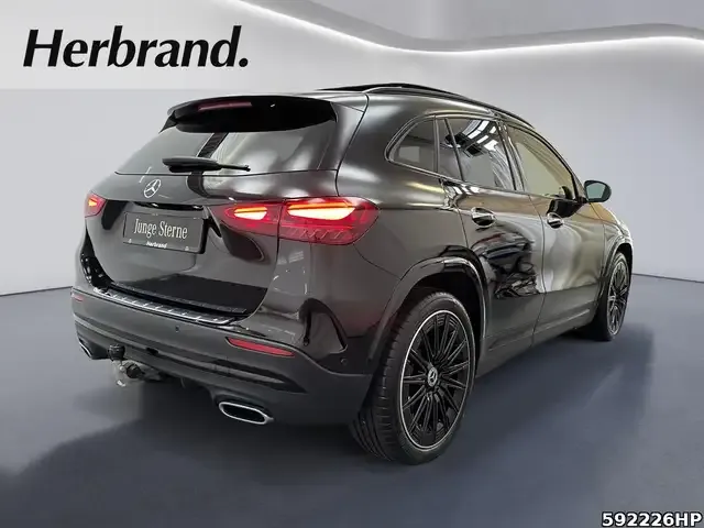 Mercedes-Benz GLA 220
