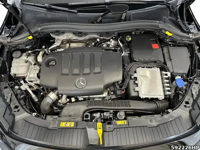 Mercedes-Benz GLA 220