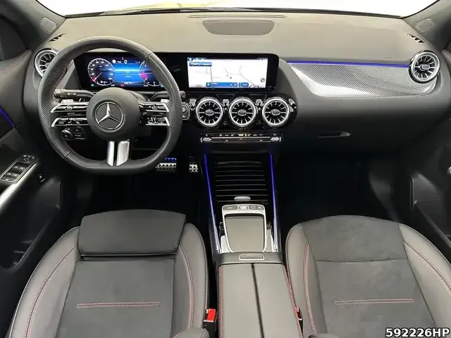 Mercedes-Benz GLA 220