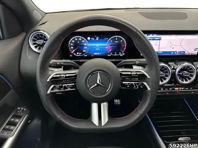 Mercedes-Benz GLA 220