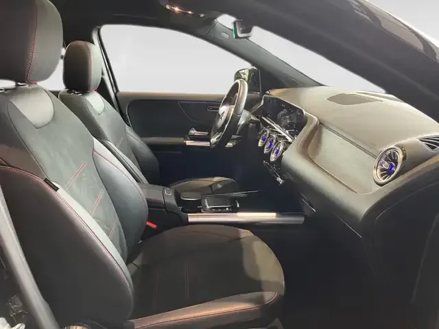 Mercedes-Benz A 35 AMG