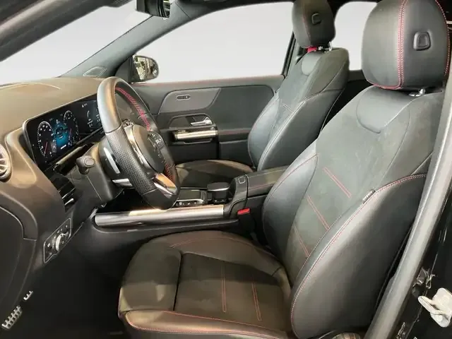 Mercedes-Benz A 35 AMG