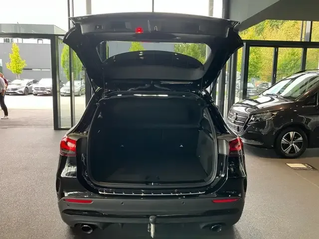 Mercedes-Benz A 35 AMG