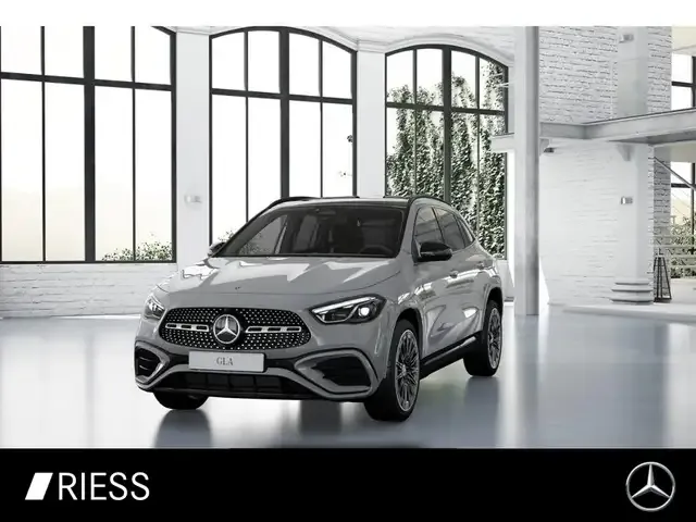 Mercedes-Benz GLA 220