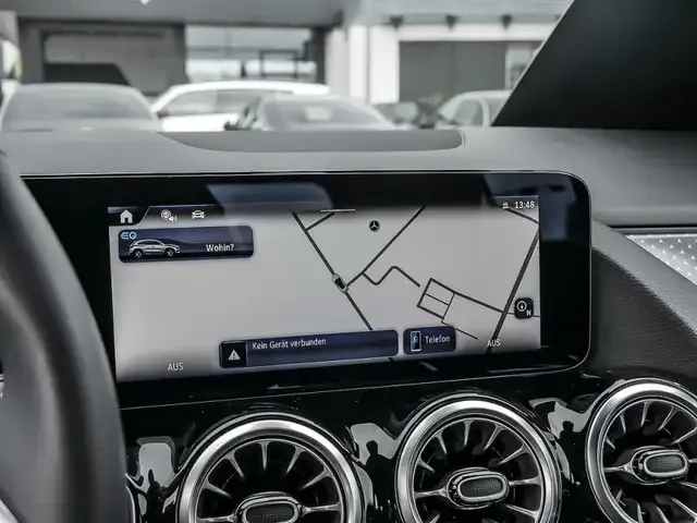 Mercedes-Benz EQA 300