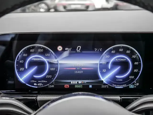 Mercedes-Benz EQA 300