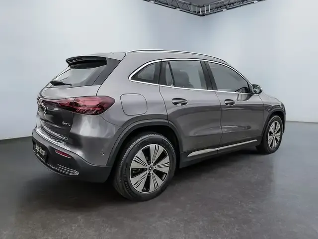 Mercedes-Benz EQA 300