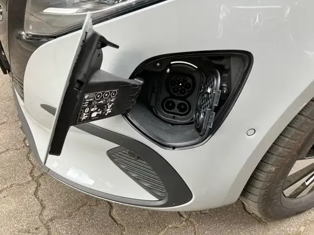 Mercedes-Benz EQV 300