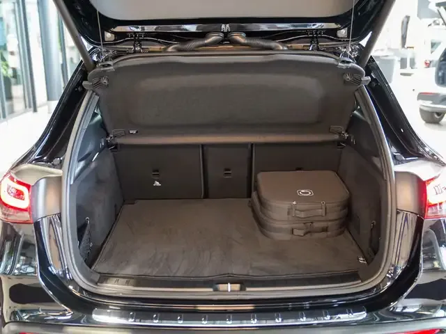 Mercedes-Benz EQA 300