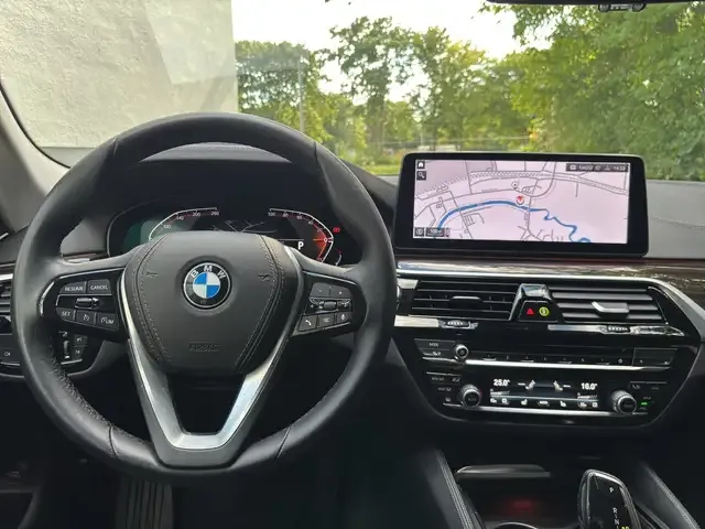 BMW 530
