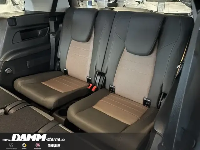 Mercedes-Benz EQB 300