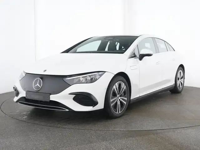 Mercedes-Benz EQE 300