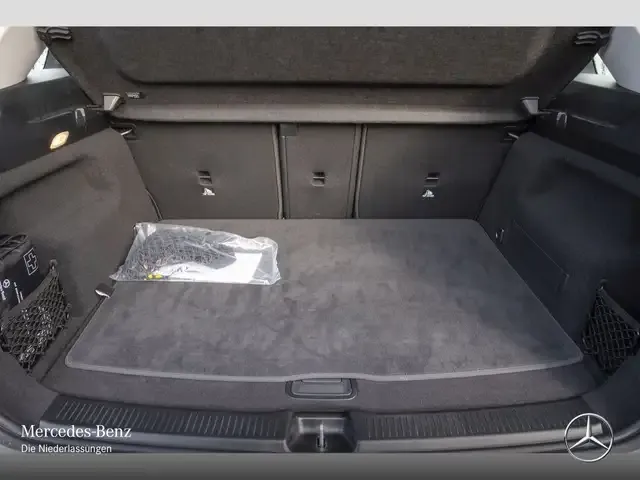 Mercedes-Benz B 220