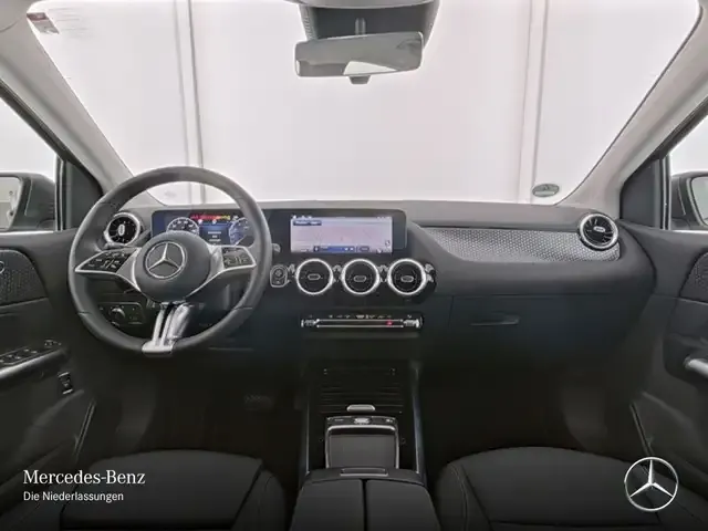 Mercedes-Benz B 220