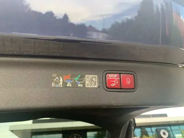 Mercedes-Benz EQS SUV