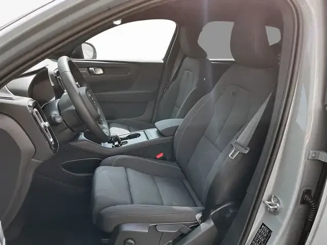 Volvo EX40