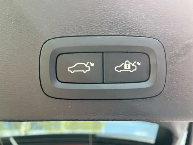 Volvo EX40