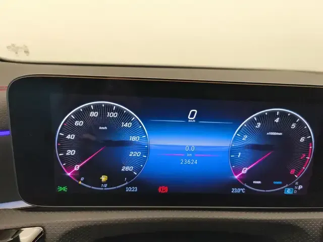Mercedes-Benz CLA 200
