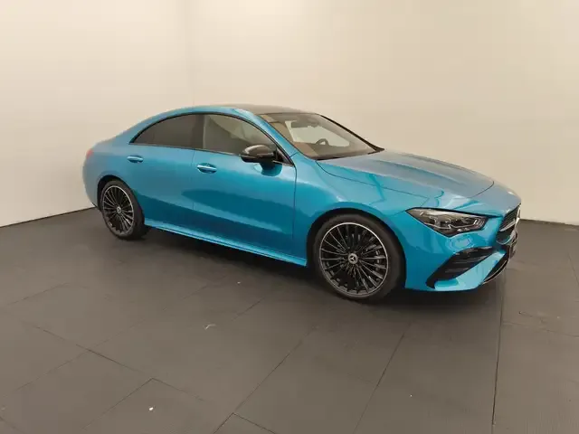 Mercedes-Benz CLA 200