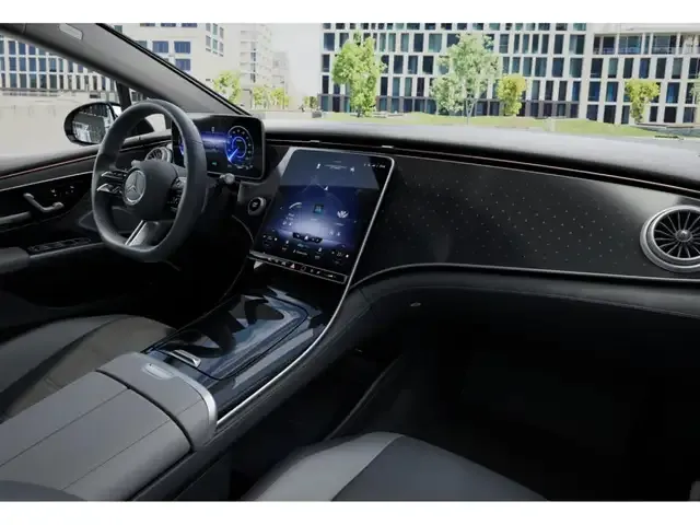 Mercedes-Benz EQS