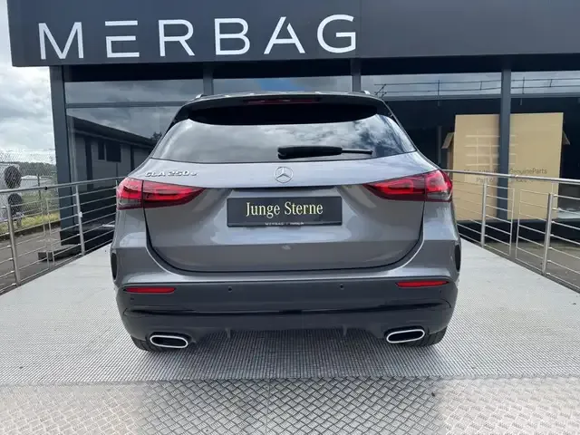 Mercedes-Benz GLA 250