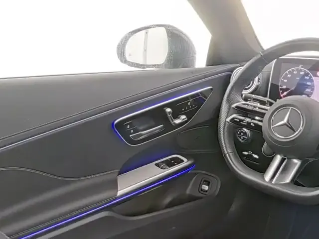 Mercedes-Benz CLE 300