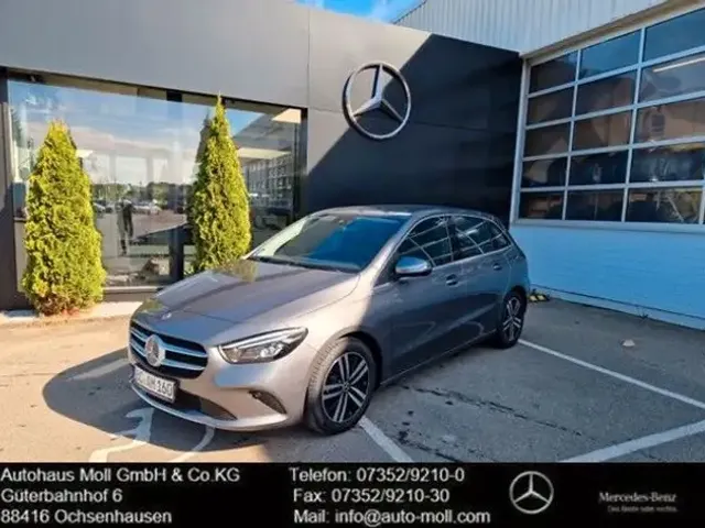 Mercedes-Benz B 200