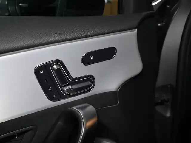 Mercedes-Benz A 35 AMG