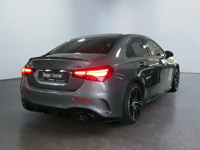 Mercedes-Benz A 35 AMG