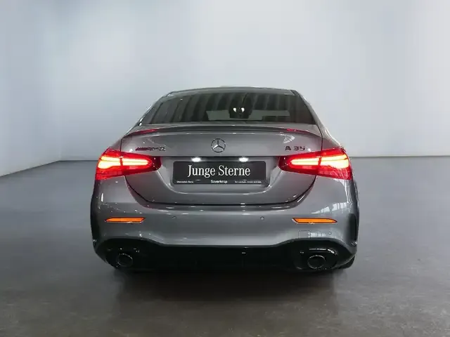 Mercedes-Benz A 35 AMG