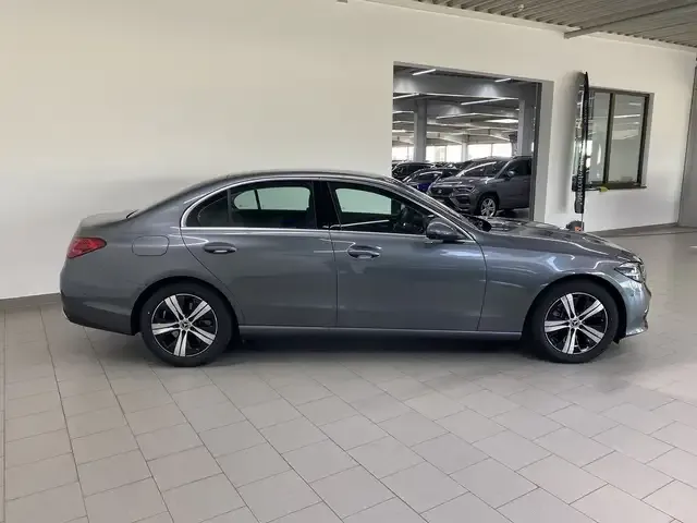 Mercedes-Benz C 180