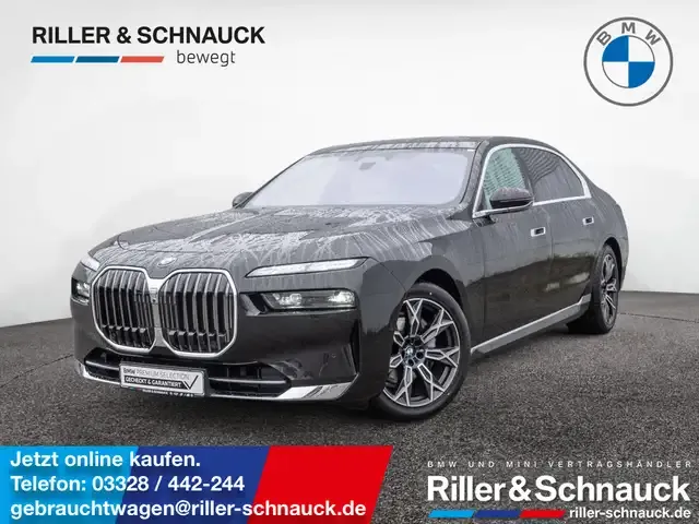 BMW 740