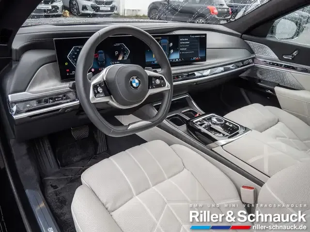 BMW 740
