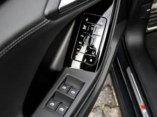Audi SQ6