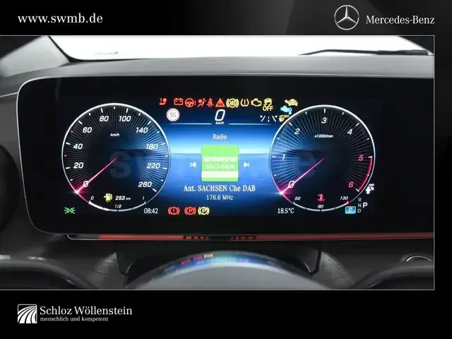 Mercedes-Benz V 220