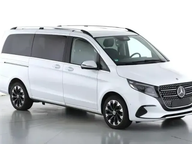 Mercedes-Benz V 220