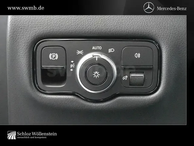 Mercedes-Benz V 220