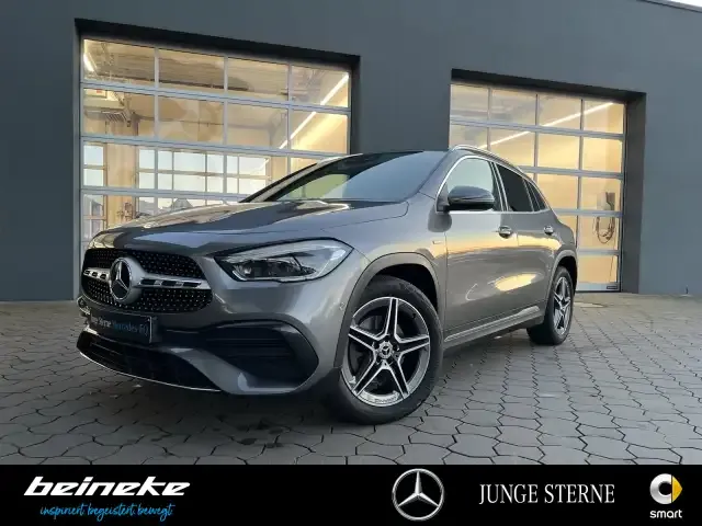 Mercedes-Benz GLA 250