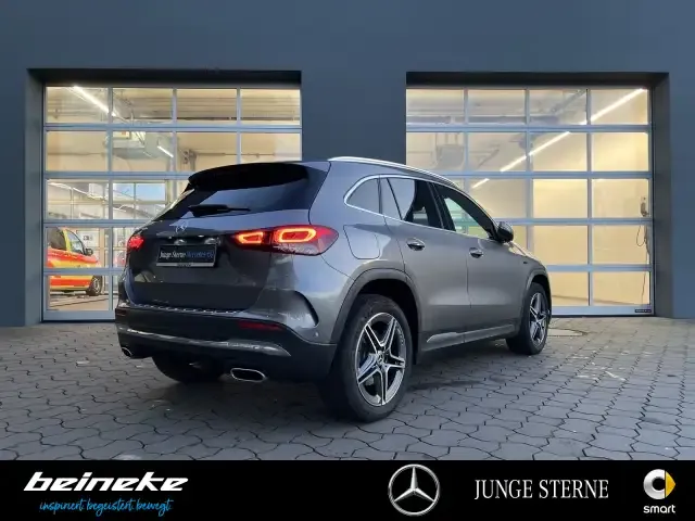 Mercedes-Benz GLA 250