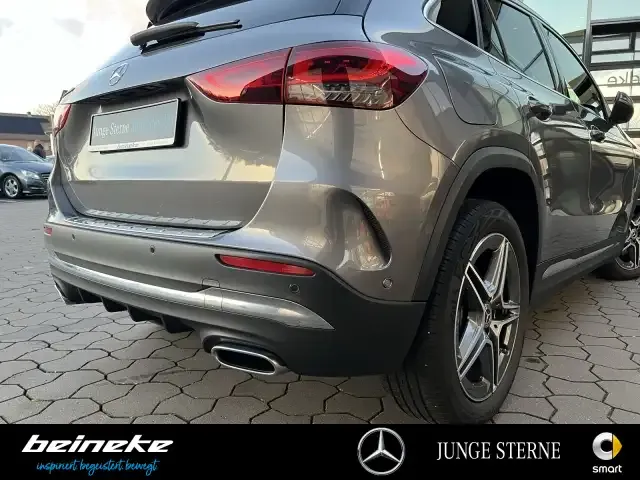 Mercedes-Benz GLA 250