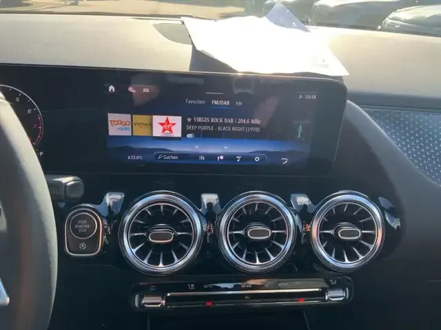 Mercedes-Benz GLA 180