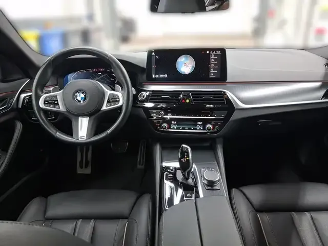 BMW 530
