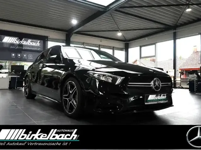 Mercedes-Benz A 35 AMG