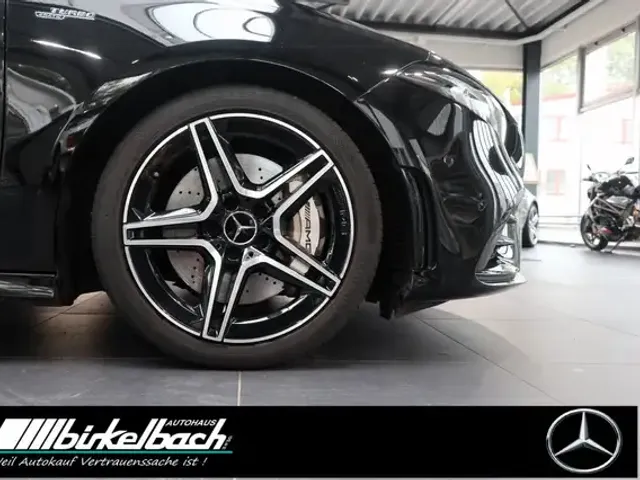 Mercedes-Benz A 35 AMG