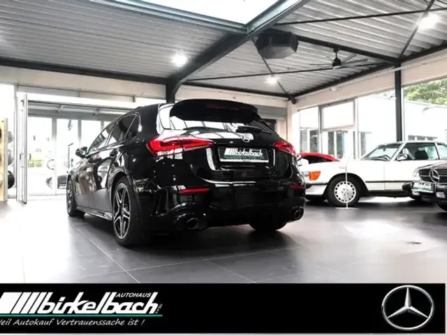 Mercedes-Benz A 35 AMG