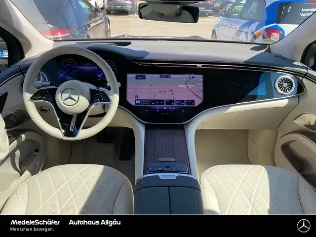 Mercedes-Benz EQS SUV