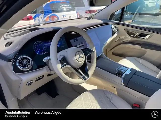 Mercedes-Benz EQS SUV